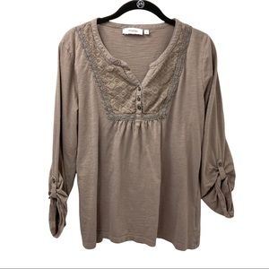 Yessica Embroidered Long Tab Sleeve Blouse L